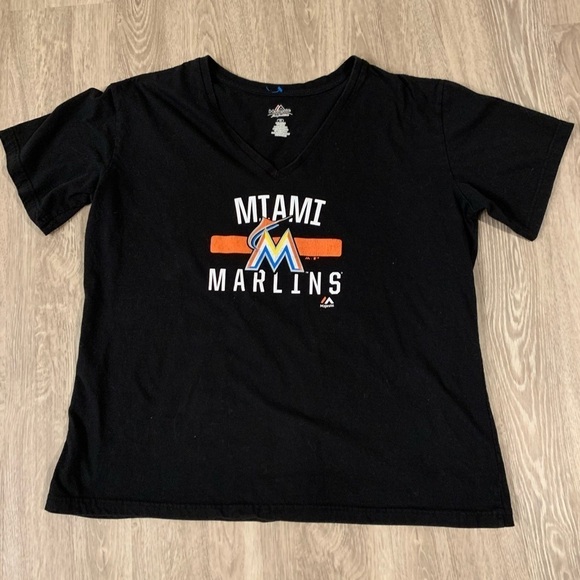 Miami Marlins v-neck t-shirt size 1X Major League Baseball - Picture 1 of 6